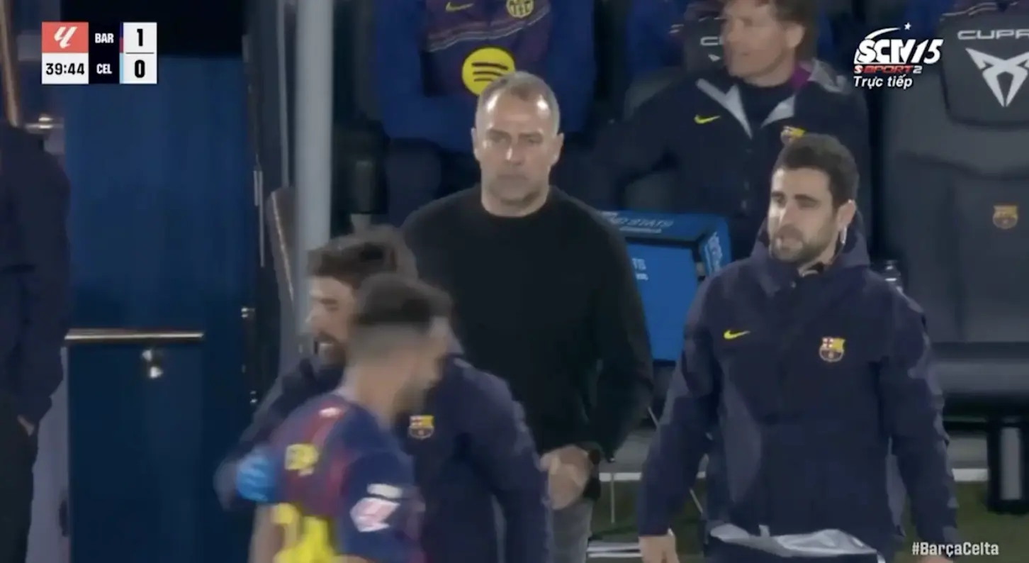 Các cầu thủ Tây Ban Nha tập luyện trước giải đấu lớn